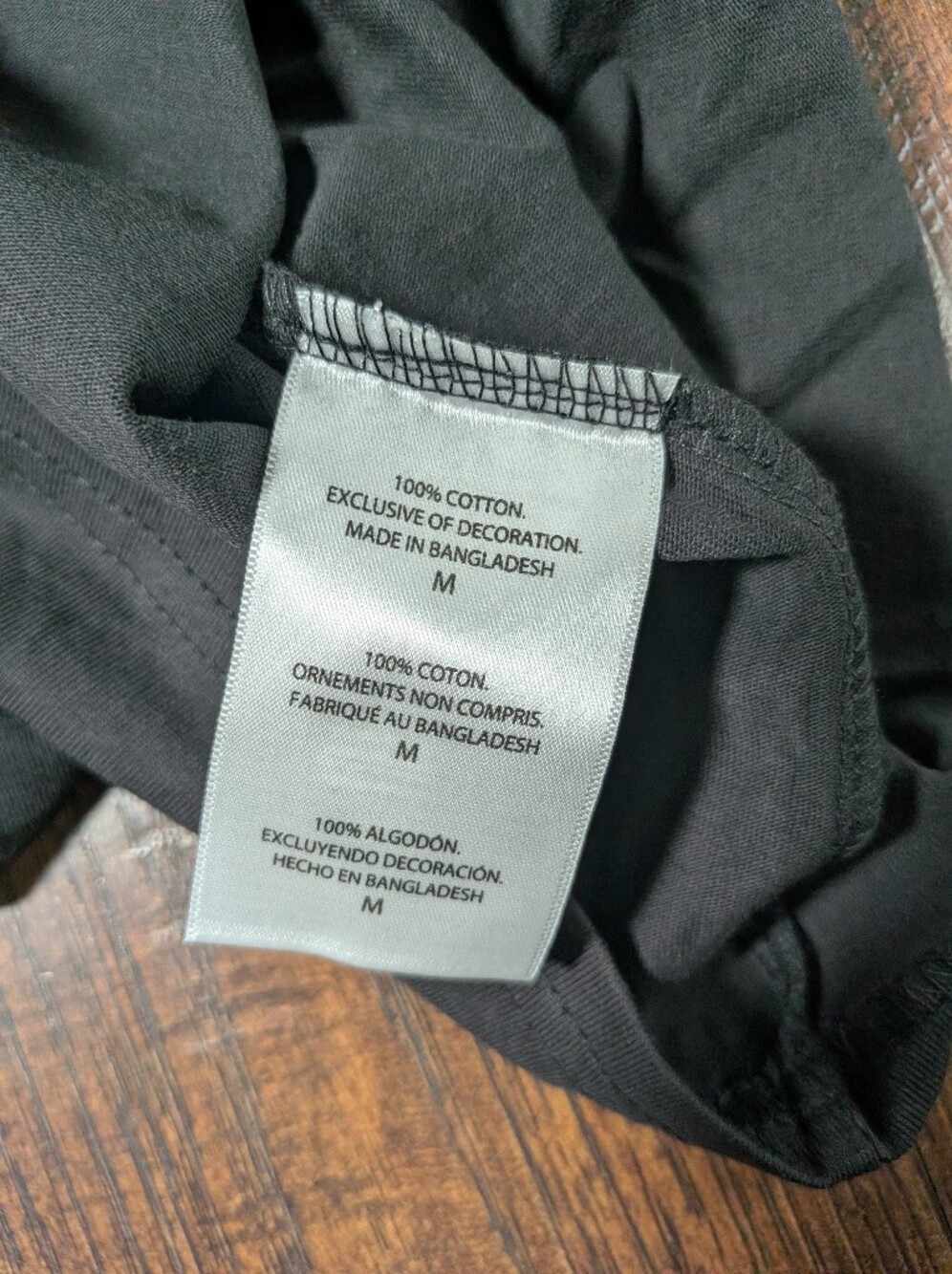 Champion Authentic Iowa Hawkeyes Medium Black T-Shirt Cotton NWOT - Picture 5 of 6
